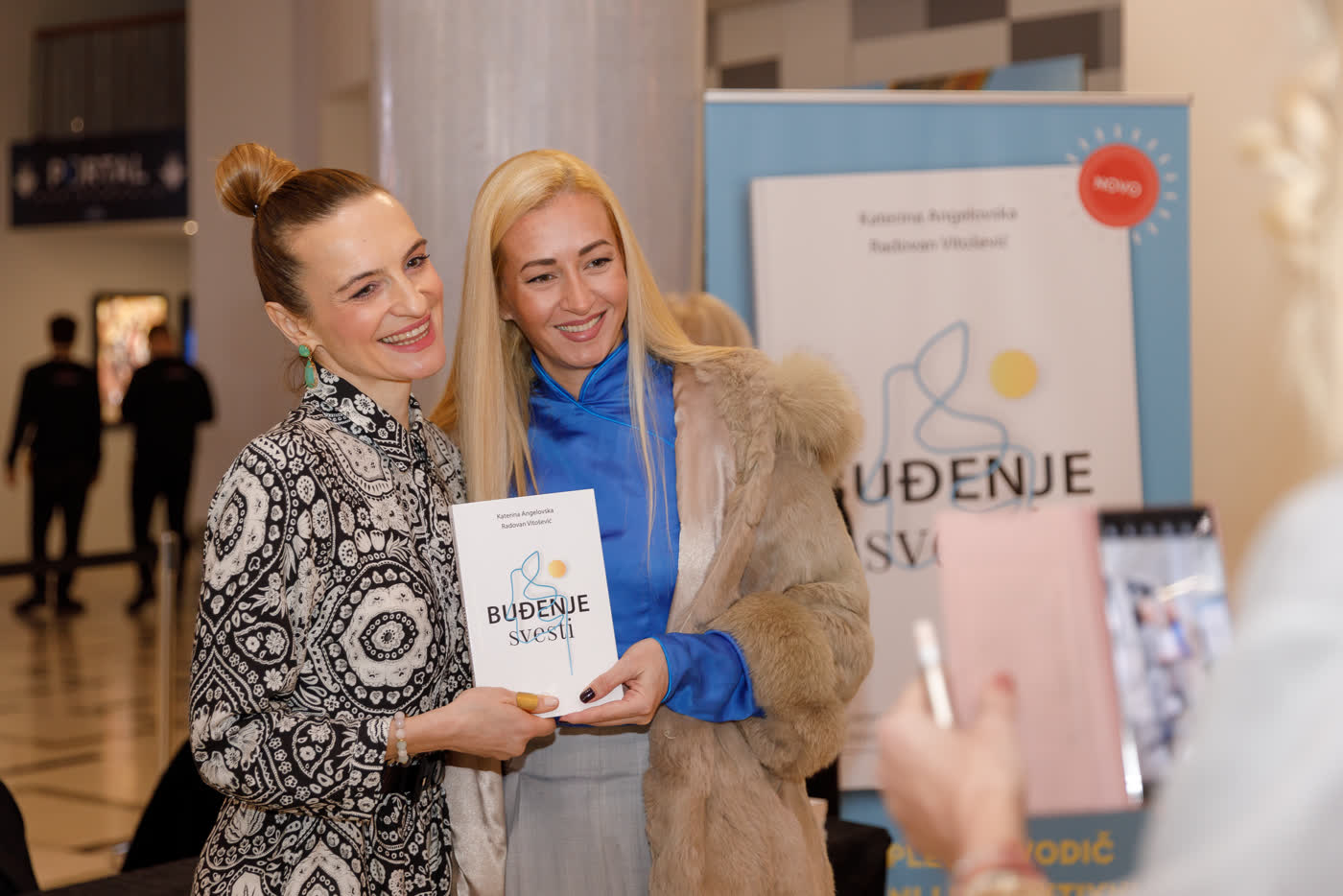 Promotion of the Serbian edition Budjenje svesti by Katerina Angelovska and Radovan Vitosevic, Belgrade 2023