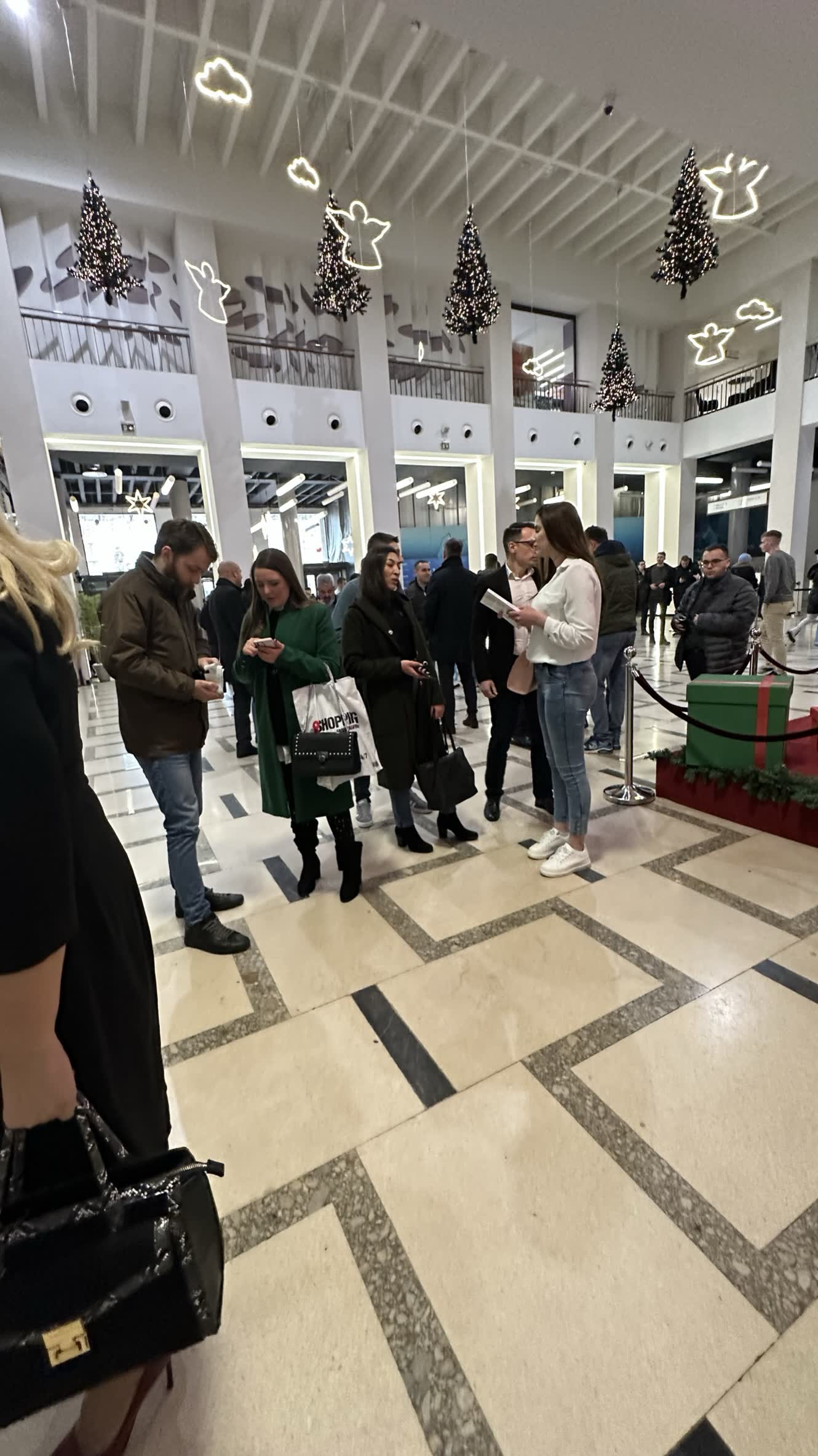 Guests at the Belgrade book promotion of Awakening Consciousness / Budjenje svesti